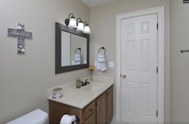 Welcome to 207 Williamstown Way, a beautifully maintained home - photo 32