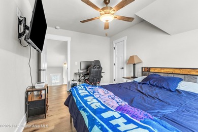 Waterfront in StillWaters | 6BR/3.5BA | Two Living Areas + Bonus - photo 46