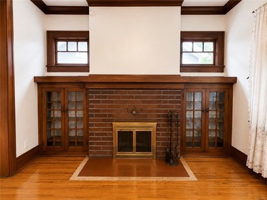 Welcome home to this 19th ward charmer. All the warmth of - photo 12