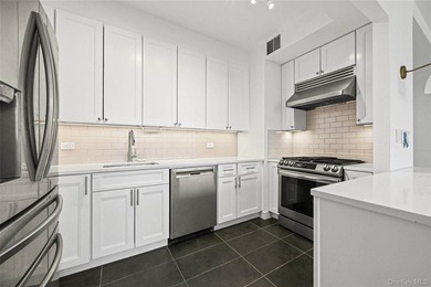 Welcome to Residence 19L at 220 Riverside Boulevard, a spacious - photo 14