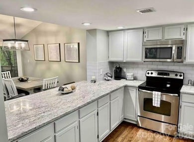 GREAT RENTAL HISTORY on this recently renovated townhome with a - photo 16