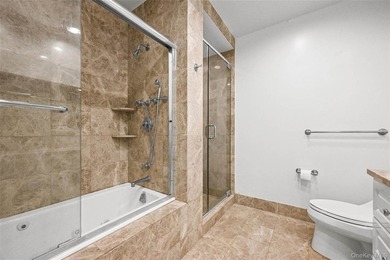 Welcome to Residence 19L at 220 Riverside Boulevard, a spacious - photo 24
