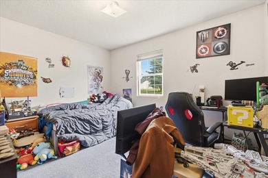 Last month's electric bill at this home? -$6. The utility - photo 25
