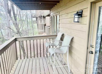 GREAT RENTAL HISTORY on this recently renovated townhome with a - photo 25