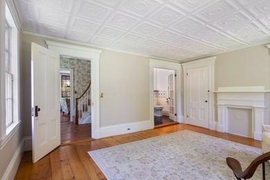 Historic charm meets modern conveniences in this stunning, fully - photo 9