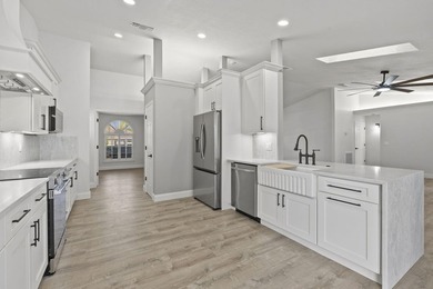Welcome to this stunning, fully renovated 4-bedroom, 2-bath - photo 15