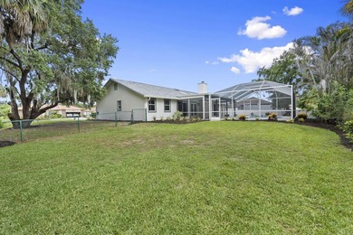 Welcome to this stunning, fully renovated 4-bedroom, 2-bath - photo 42
