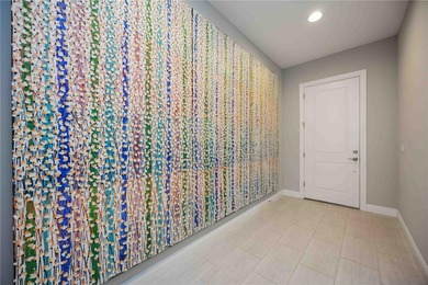 STUNNING BACKYARD WITH GORGEOUS PALMS!!!! HIGH CEILINGS AND SO