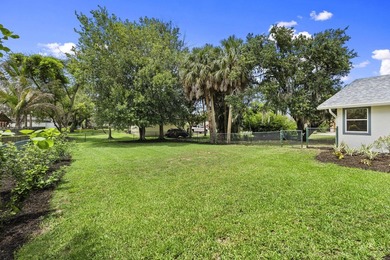 Welcome to this stunning, fully renovated 4-bedroom, 2-bath - photo 43