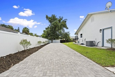 Welcome to this stunning, fully renovated 4-bedroom, 2-bath - photo 44