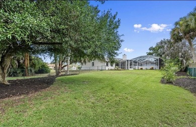 Welcome to this stunning, fully renovated 4-bedroom, 2-bath - photo 49