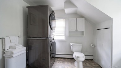 Welcome to this charming expanded home nestled on a quiet block - photo 21