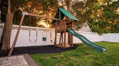 Welcome to this charming expanded home nestled on a quiet block - photo 23