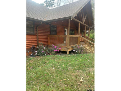 ESCAPE TO THE BEAUTY AND SERENITY OF EAST TEXAS WITH THIS - photo 24