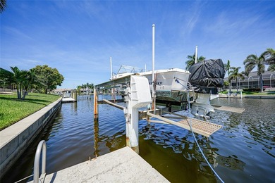 Waterfront Luxury Living with Sailboat Access!
Offered fully - photo 28