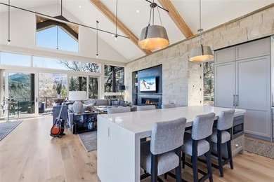 1136 Steamboat Boulevard is a striking architectural statement - photo 5