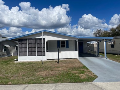 Smith Lake Home For Sale in Belleview Florida