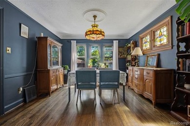 Classic Tudor charm meets modern updates in this 3-bedroom, 1 - photo 11
