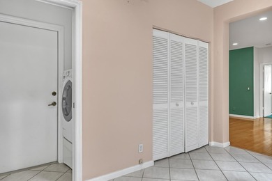Welcome to 180 Caribe Court Tucked away on a quiet cul-de-sac - photo 12