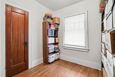 Spacious Center Entrance Colonial with nearly 2200 Square Feet - photo 21