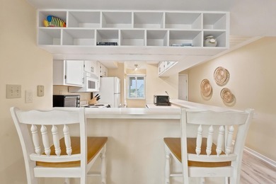 Welcome to Summertree Unit E12, a beautifully updated third - photo 21
