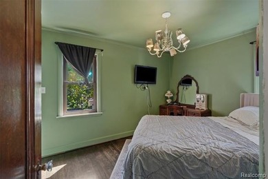 Classic Tudor charm meets modern updates in this 3-bedroom, 1 - photo 23