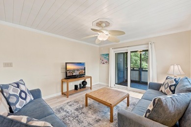 Welcome to Summertree Unit E12, a beautifully updated third - photo 27