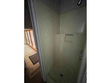 Motivated sellers! This country style home is welcoming from the - photo 31
