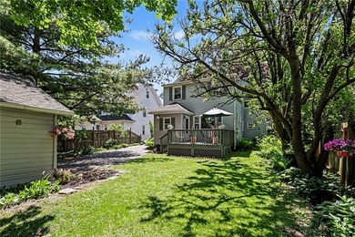 Spacious Center Entrance Colonial with nearly 2200 Square Feet - photo 33