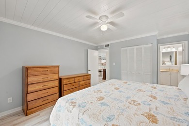 Welcome to Summertree Unit E12, a beautifully updated third - photo 36