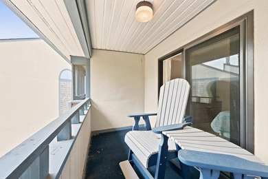 Welcome to Summertree Unit E12, a beautifully updated third - photo 44