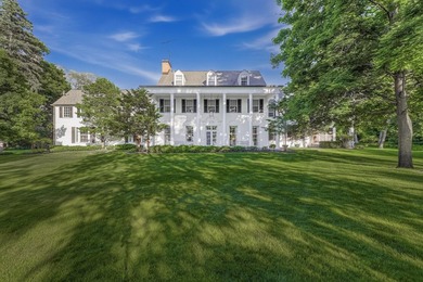In 1925, Howard Van Doren Shaw's final Lake Geneva architectural - photo 2