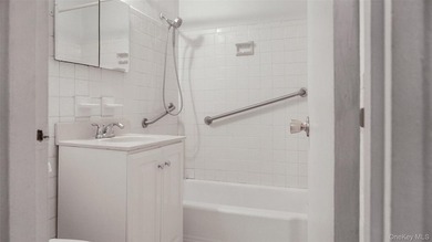 Welcome to McLean Towers at 385 McLean Avenue, Unit 3B, Yonkers - photo 15