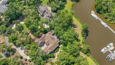 Welcome to an extraordinary waterfront residence in the Island - photo 16