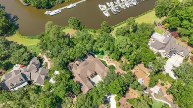 Welcome to an extraordinary waterfront residence in the Island - photo 17