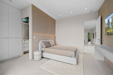Welcome to the Modani Residence, a showcase of modern design and - photo 35
