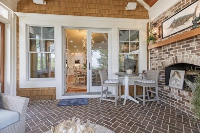 Welcome to an extraordinary waterfront residence in the Island - photo 36