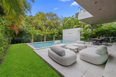 Welcome to the Modani Residence, a showcase of modern design and - photo 46