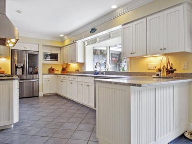 Discover the unparalleled elegance of 16 Davis Point Rd, a - photo 9