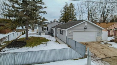 Lake Home Sale Pending in West Branch, Michigan