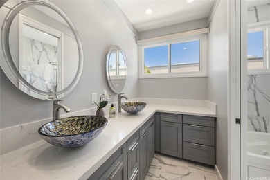 Oceanfront residence on one of Oahu's most beautiful stretches - photo 18