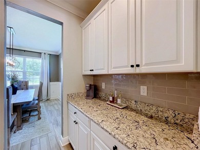 LUXURY, PRIVACY & ELEGANCE! Perfectly situated on a quiet cul de - photo 22