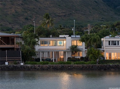 Oceanfront residence on one of Oahu's most beautiful stretches - photo 25