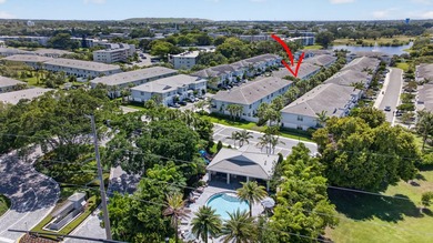 Beautifully upgraded 4BR / 2.5BA corner unit featuring an - photo 28
