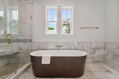 Luxury coastal living meets exceptional investment opportunity - photo 34