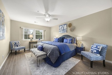 STUNNING GOLF COURSE VIEWS! This beautifully updated 1-bedroom - photo 10