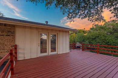 Nestled in the heart of Lakeridge and perfectly positioned on - photo 50