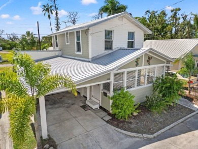 Manatee River Home For Sale in Bradenton Florida