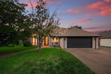 Lake Grapevine Home For Sale in Southlake Texas