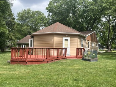 Opportunity awaits on this spacious 1-acre property! This home - photo 17